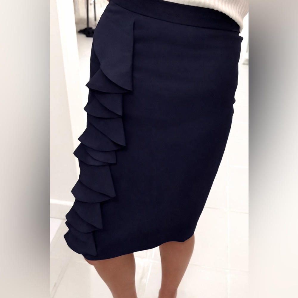 L.A.M.B. Navy Wool Pencil Skirt Size 2 Ruffle Detail Back Slit Office Chic